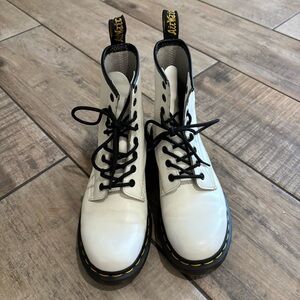 Dr. Martens Air Wair 1460 Women's Size 7 White Leather Combat Boots